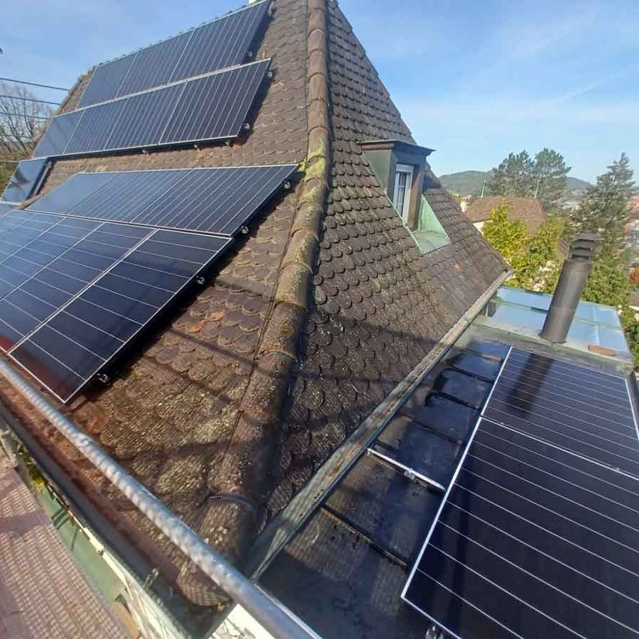 Standort: Liestal Ersatz Gasheizung durch Erdsonden Heizung von Stiebel-Eltron Kombiniert mit einer PV-Anlage 10.25 kWp und einem Stromspeicher 22kWh mit Notstromumschaltung von sonnen