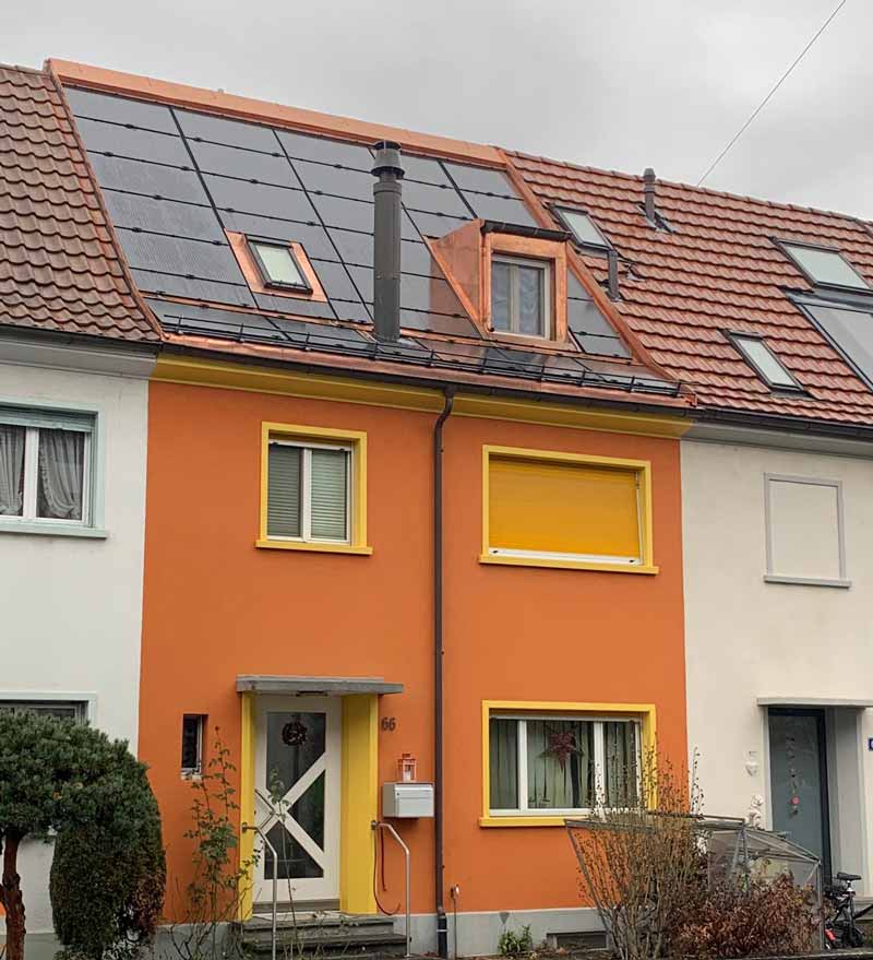 Indach-Photovoltaikanlage, Einfamilienhaus in Basel, 7.5kWp, Stromspeicher , Allsol GmbH